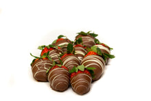 Load image into Gallery viewer, Strawberries *PICK UP OR DELIVERY ONLY*