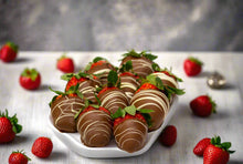 Load image into Gallery viewer, Strawberries *PICK UP OR DELIVERY ONLY*