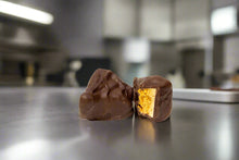 Load image into Gallery viewer, Sponge Toffee by the 1/4 lb